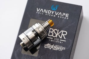 【VANDY VAPE BERSERKER V1.5 MTL RTA レビュー】バンディーベイプ バーサーカー V1.5