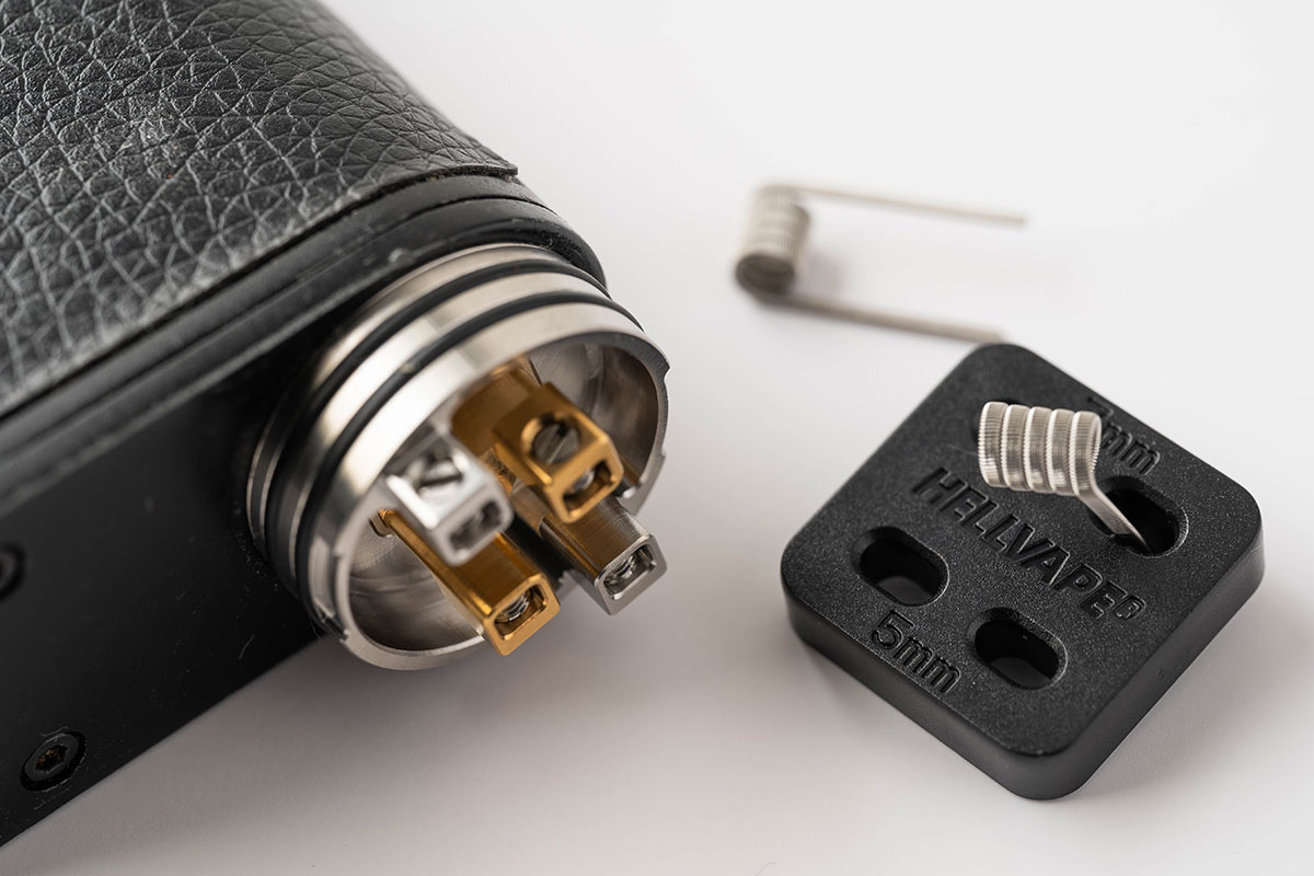 HELLVAPE Hellbeast RDA（ヘルベイプ ヘルビースト ドリッパー）レビュー
