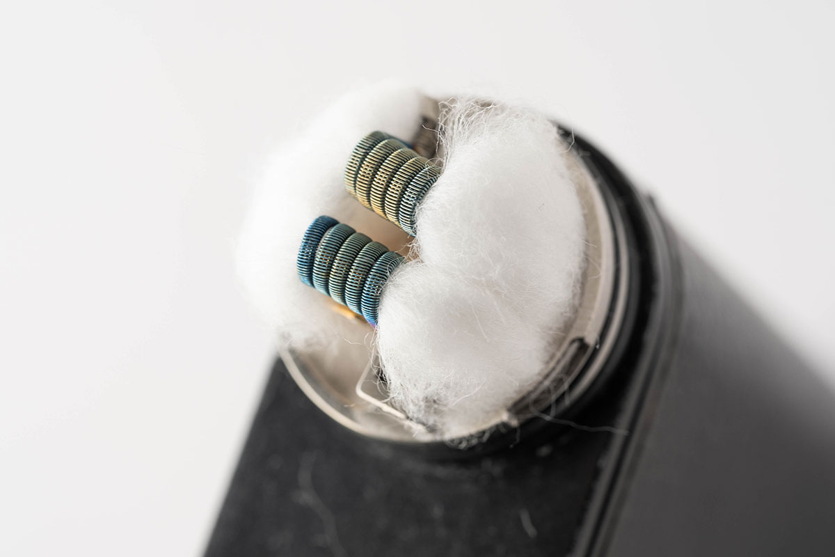 HELLVAPE Hellbeast RDA（ヘルベイプ ヘルビースト ドリッパー）レビュー