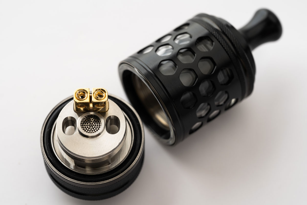 Thunderhead Creations Tauren MTL RTA（サンダーヘッドクリエイションズ タウレン エムティーエル タンク）レビュー