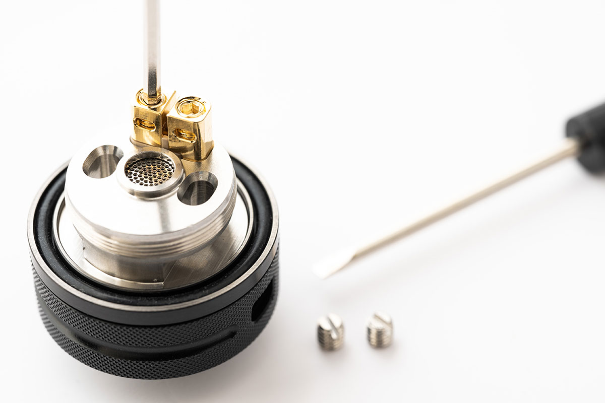 Thunderhead Creations Tauren MTL RTA（サンダーヘッドクリエイションズ タウレン エムティーエル タンク）レビュー